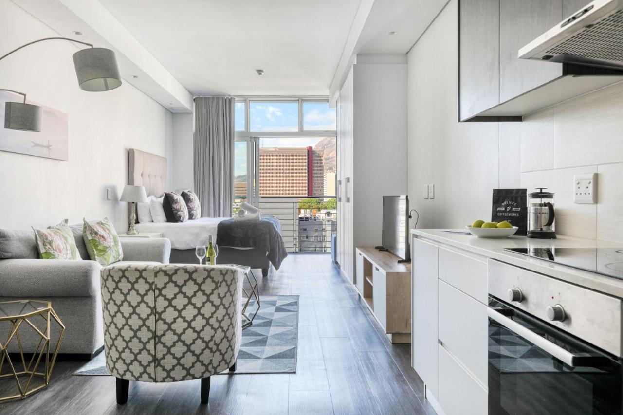 Backup-Power Mountain View Trendy Apartment Kaapstad Buitenkant foto