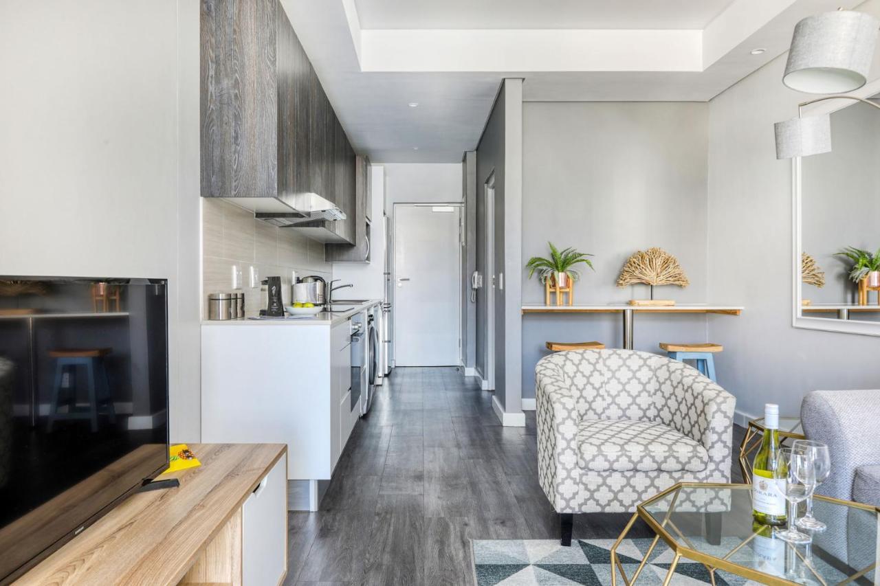 Backup-Power Mountain View Trendy Apartment Kaapstad Buitenkant foto