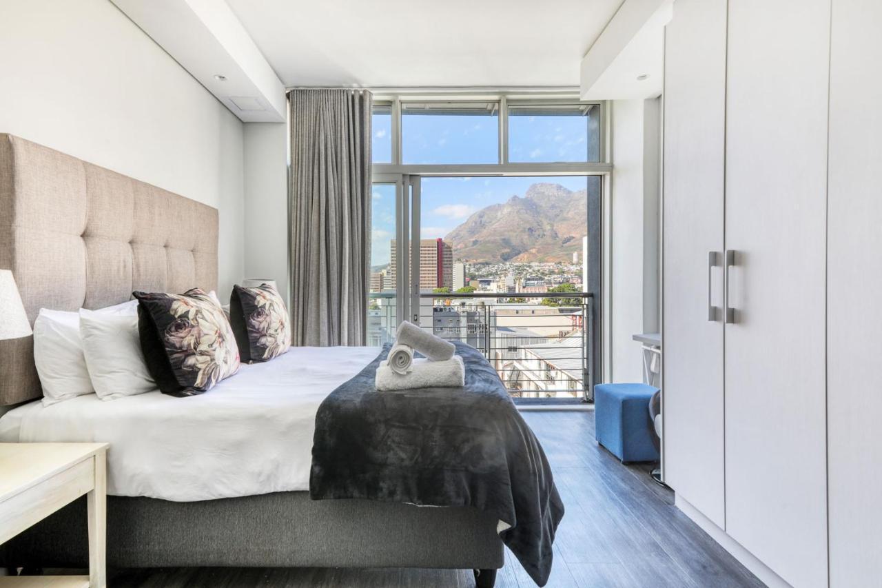 Backup-Power Mountain View Trendy Apartment Kaapstad Buitenkant foto