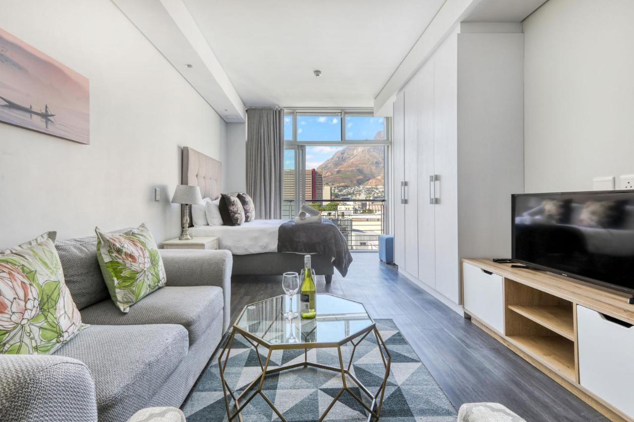 Backup-Power Mountain View Trendy Apartment Kaapstad Buitenkant foto